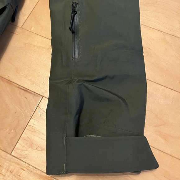 Dakine - Mercer Jacket - Picture 2 of 9